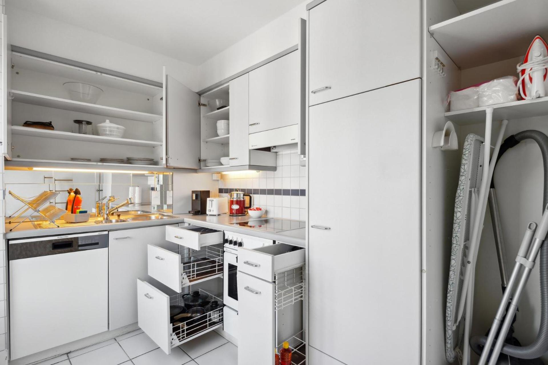 Spacious Central Apartments Hoting Zurich Exterior photo