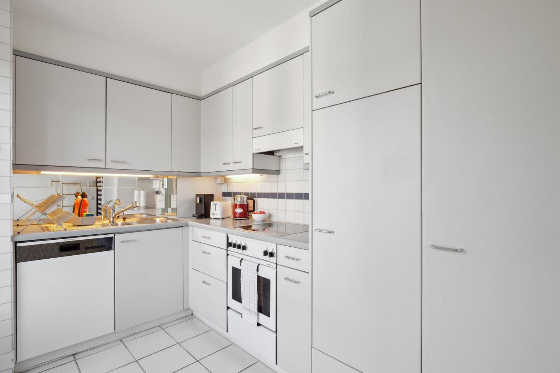 Spacious Central Apartments Hoting Zurich Exterior photo